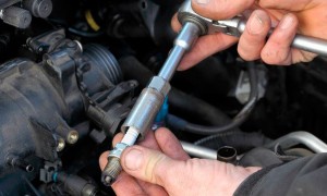 Замена свечей зажигания Замена свечей зажигания